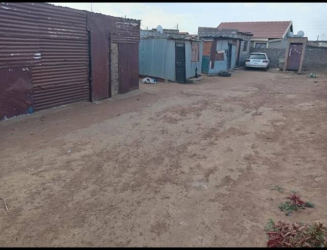 LAND FOR SALE IN PALM RIDGE